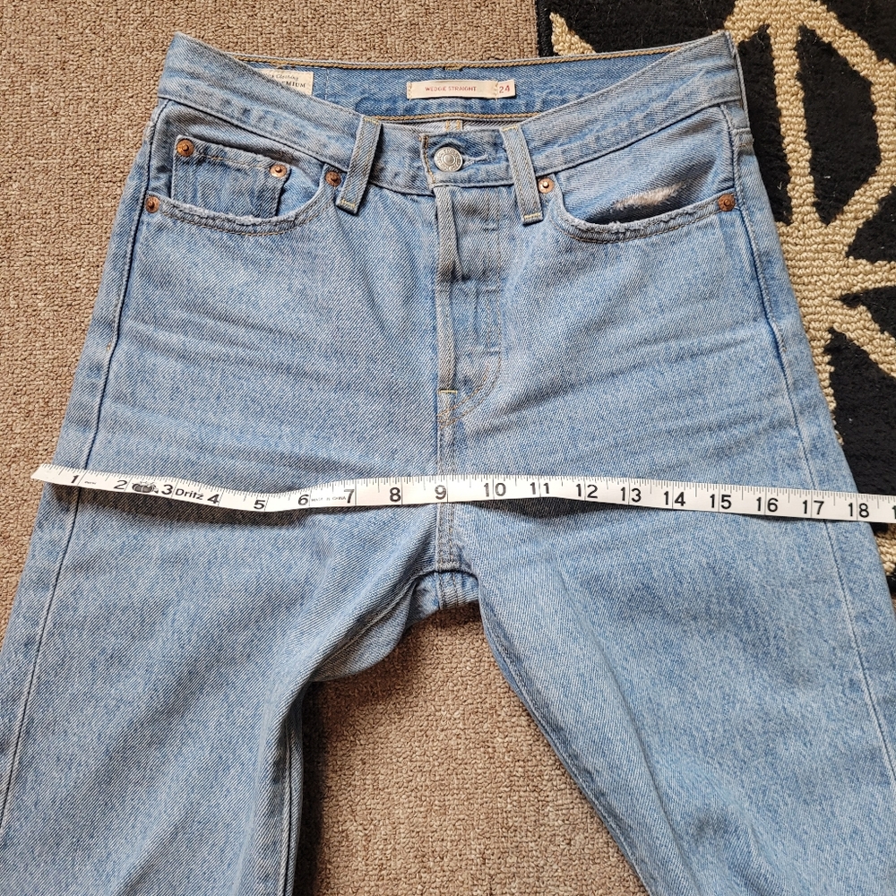 Levi's Wedgie Straight Size 24 Light Blue Wash - Picture 8 of 12
